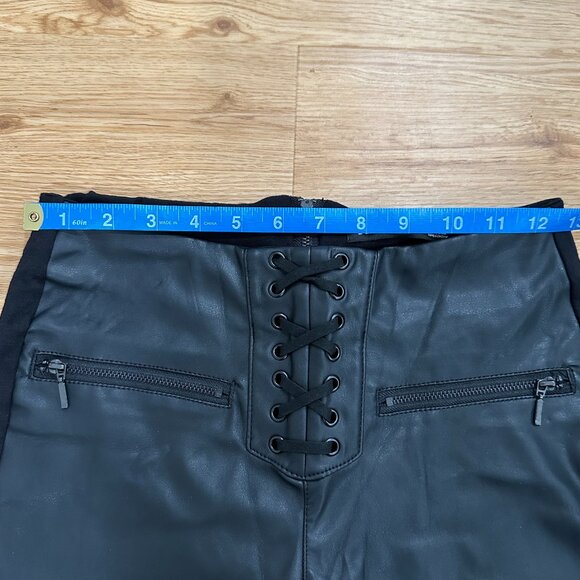 NWOT Design Lab Lord & Taylor Black Faux Leather Front Pants Leggings Size 28 - Picture 7 of 10